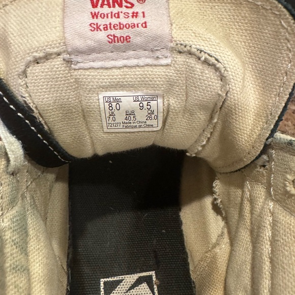 Black & White sk8 hi Vans - Picture 4 of 7